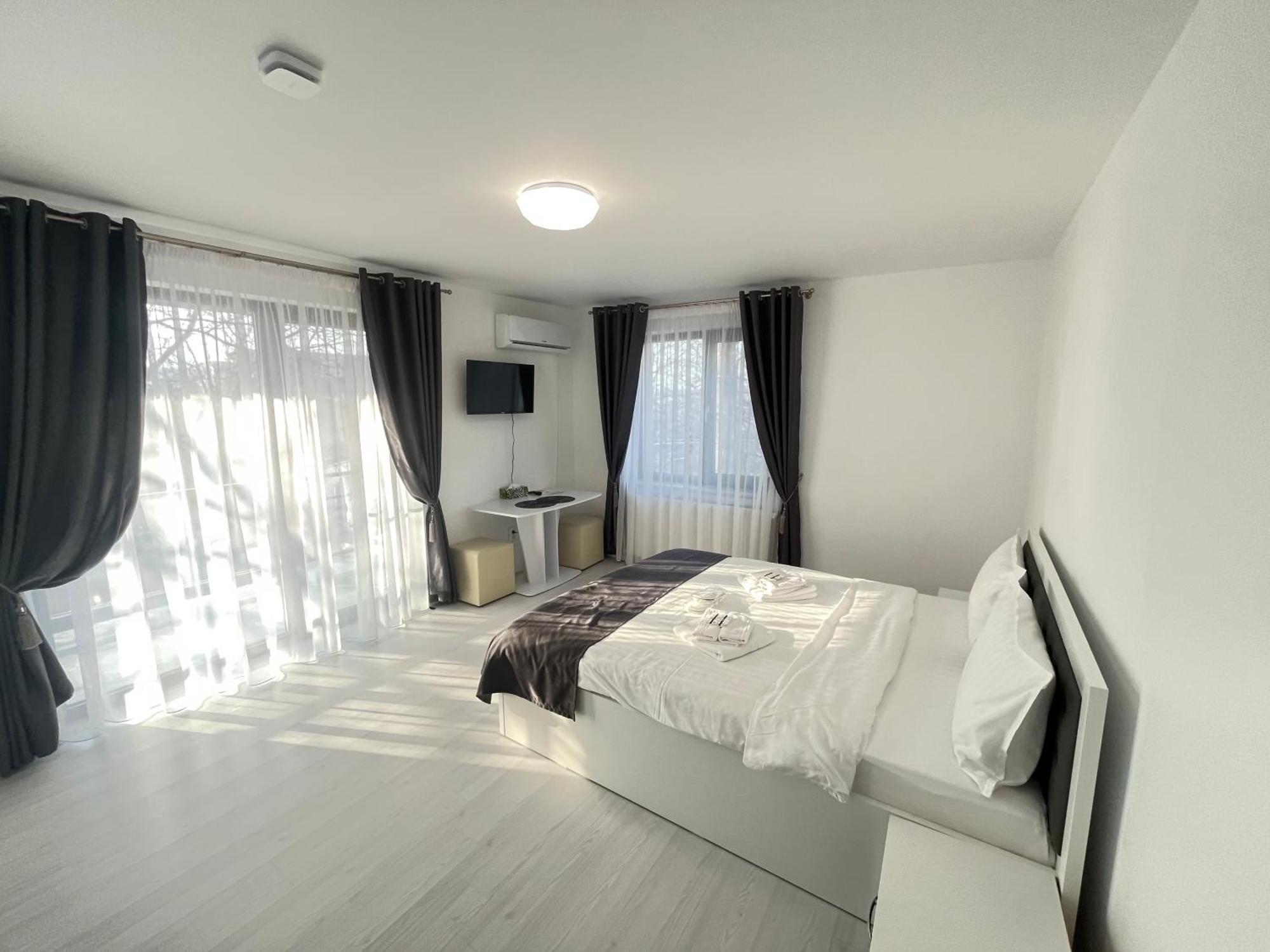 Hotel Palas Grand View Iasi Buitenkant foto
