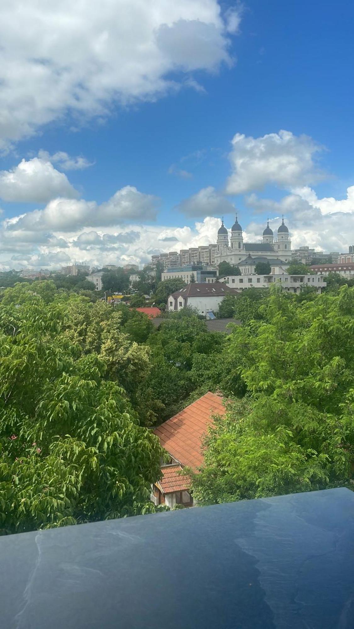 Hotel Palas Grand View Iasi Buitenkant foto